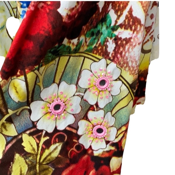 Parisian Graphics Sequins Embellished Butterfly - Picture 4 of 11